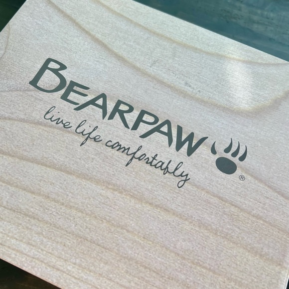 Bearpaw Rosaline Youth Size 2 - Picture 8 of 9